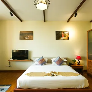 Hotel Ambassador Hill