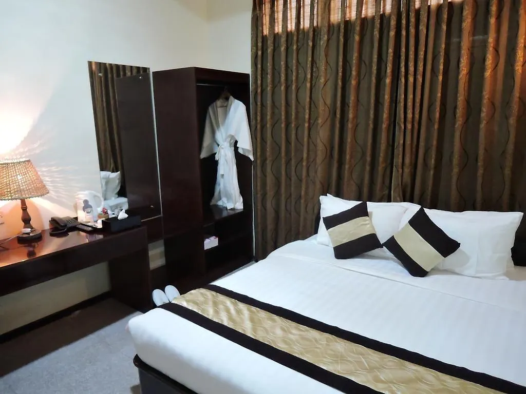 Aye Chan Thar Yangon 2*,